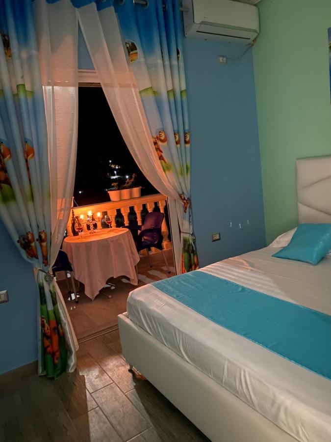 Vila Sinani Sarandë 外观 照片