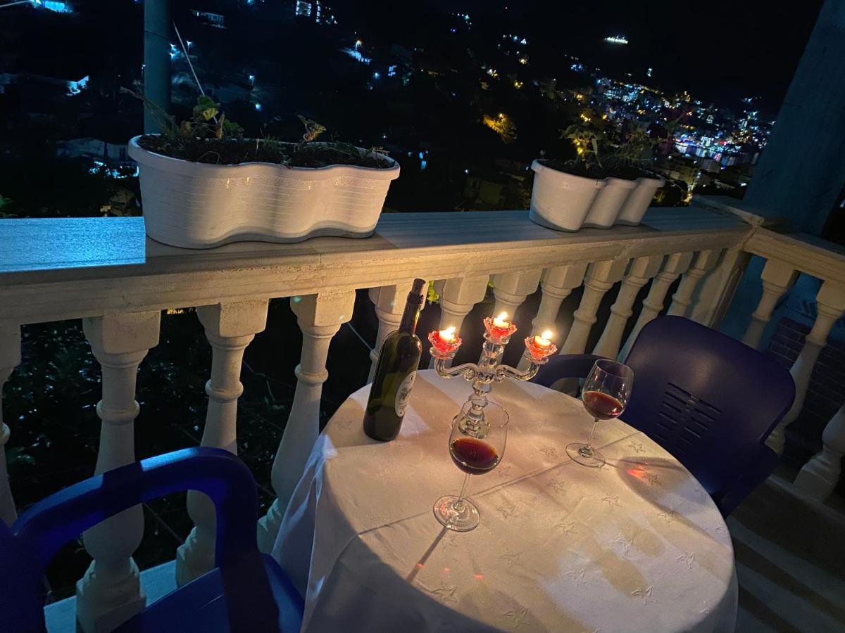 Vila Sinani Sarandë 外观 照片