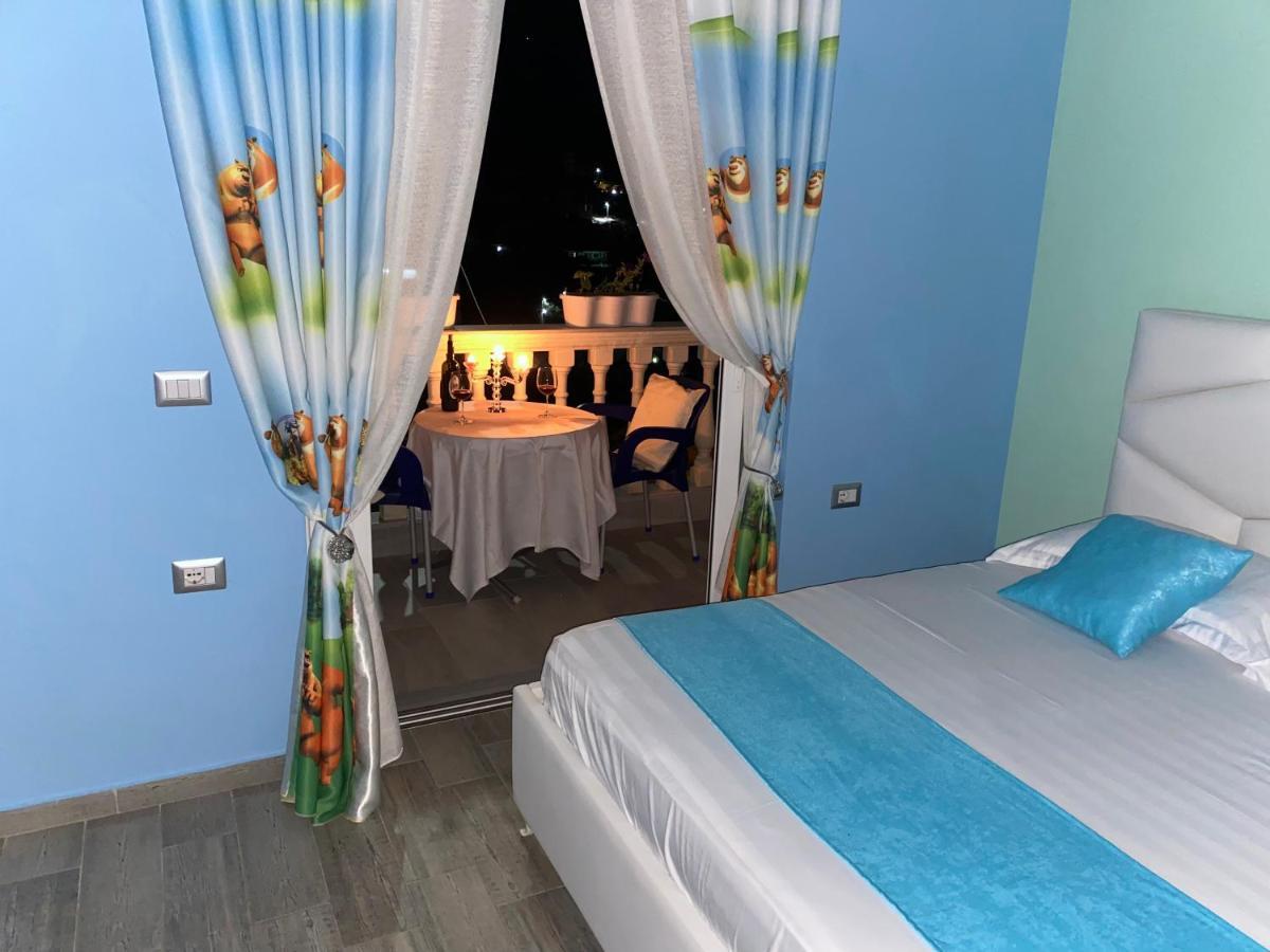 Vila Sinani Sarandë 外观 照片