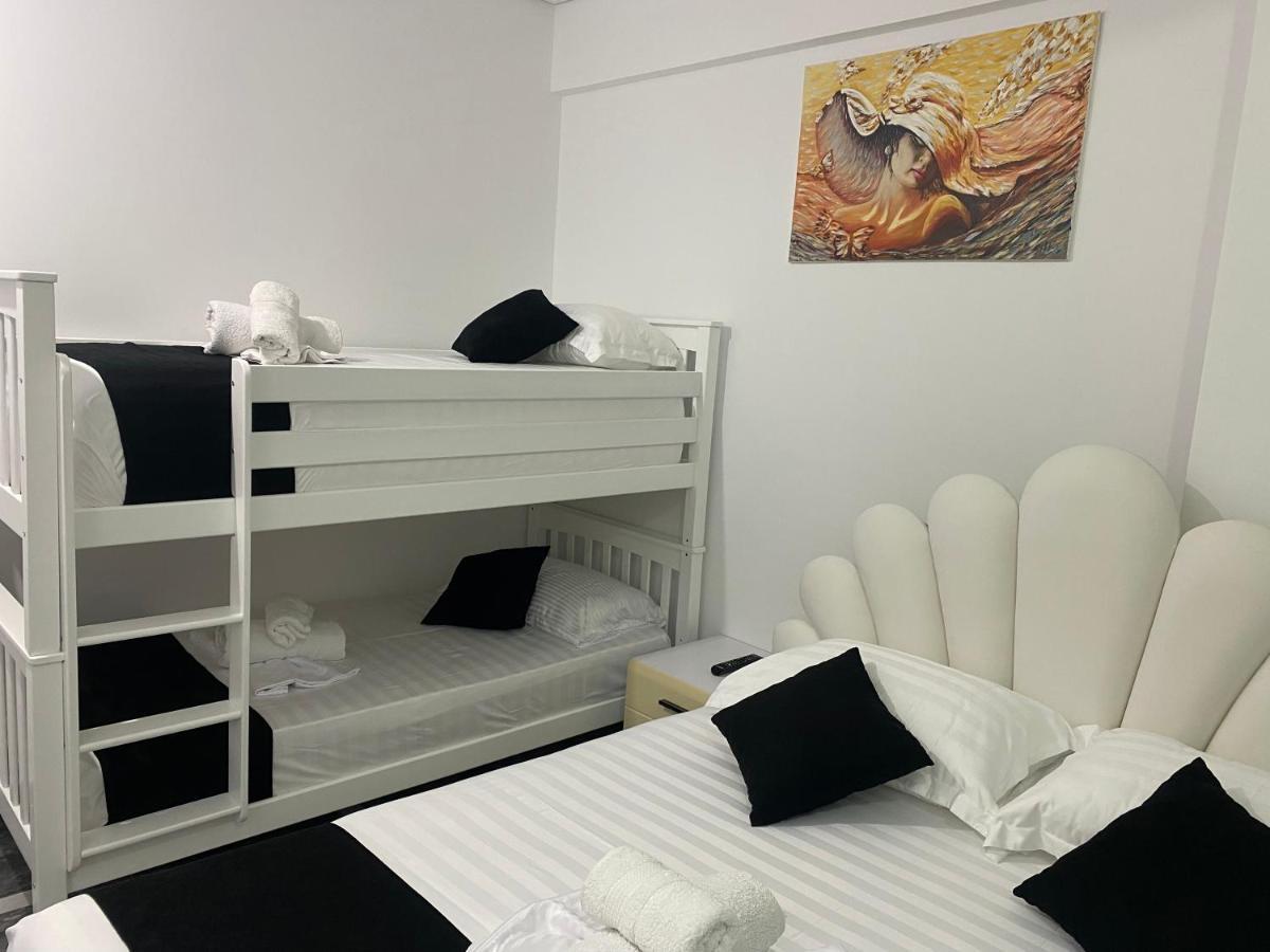 Vila Sinani Sarandë 外观 照片