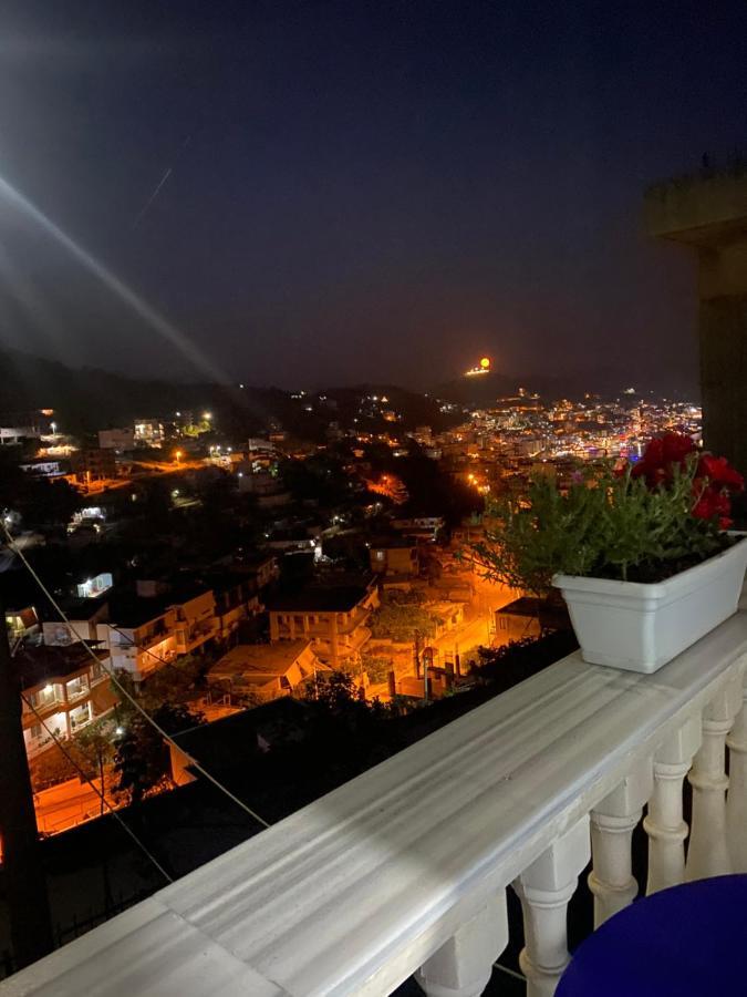 Vila Sinani Sarandë 外观 照片