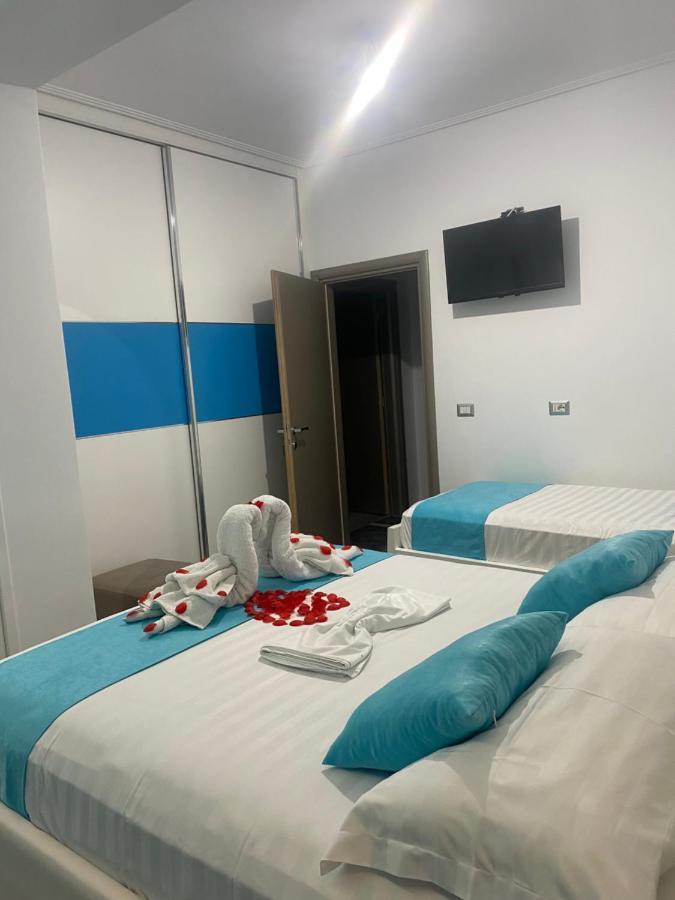 Vila Sinani Sarandë 外观 照片